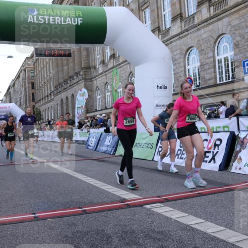 07.09.2025 - BARMER Alsterlauf Strokosch-Dieckow http://msf.ph/oto/8724464 07.09.2025 10:13:39 Ziel 2077, 2289, 2659, 2660, 3012, 3013, 3125, 3217, 4686, 4950, 5386, 5974, 5975, 6050 meine-sportfotos.de
