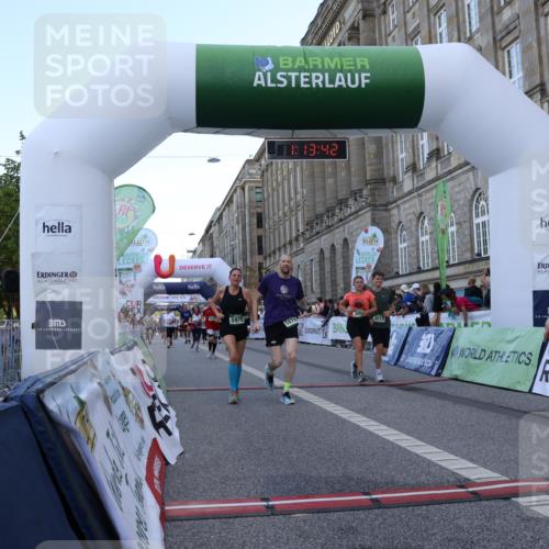 07.09.2025 - BARMER Alsterlauf Strokosch-Dieckow http://msf.ph/oto/8724465 07.09.2025 10:13:40 Ziel 2077, 2289, 2659, 2660, 3012, 3013, 3125, 3217, 4686, 4950, 5386, 5731, 5974, 5975, 6050 meine-sportfotos.de
