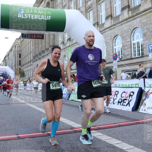 07.09.2025 - BARMER Alsterlauf Strokosch-Dieckow http://msf.ph/oto/8724471 07.09.2025 10:13:42 Ziel 2289, 2550, 2659, 2660, 3012, 3013, 3161, 3162, 3217, 3761, 3863, 4220, 4398, 4686, 4950, 5386, 5731, 5803, 5974, 5975, 8048 meine-sportfotos.de