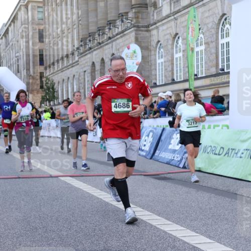 07.09.2025 - BARMER Alsterlauf Strokosch-Dieckow http://msf.ph/oto/8724474 07.09.2025 10:13:45 Ziel 2289, 2323, 2550, 3012, 3013, 3161, 3162, 3217, 3487, 3761, 3863, 4220, 4398, 4686, 5386, 5731, 5803, 5974, 5975, 8048 meine-sportfotos.de