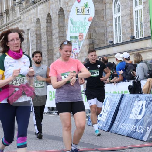 07.09.2025 - BARMER Alsterlauf Strokosch-Dieckow http://msf.ph/oto/8724479 07.09.2025 10:13:47 Ziel 2289, 2323, 2550, 3161, 3162, 3217, 3409, 3487, 3761, 3863, 4220, 4398, 4686, 5386, 5731, 5803, 8048 meine-sportfotos.de