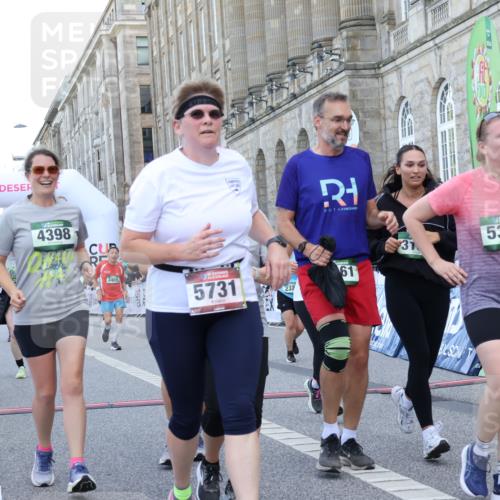 07.09.2025 - BARMER Alsterlauf Strokosch-Dieckow http://msf.ph/oto/8724486 07.09.2025 10:13:49 Ziel 2289, 2323, 2550, 3161, 3162, 3217, 3257, 3390, 3409, 3487, 3513, 3761, 3863, 4220, 4398, 4686, 5386, 5731, 5803, 5817, 5818, 8048 meine-sportfotos.de
