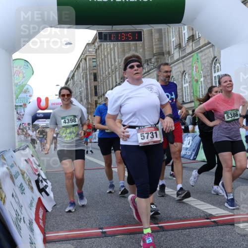 07.09.2025 - BARMER Alsterlauf Strokosch-Dieckow http://msf.ph/oto/8724488 07.09.2025 10:13:50 Ziel 2289, 2323, 2550, 3161, 3162, 3217, 3257, 3390, 3409, 3487, 3513, 3761, 3863, 4220, 4398, 5386, 5731, 5803, 5817, 5818, 6053, 8002, 8048 meine-sportfotos.de