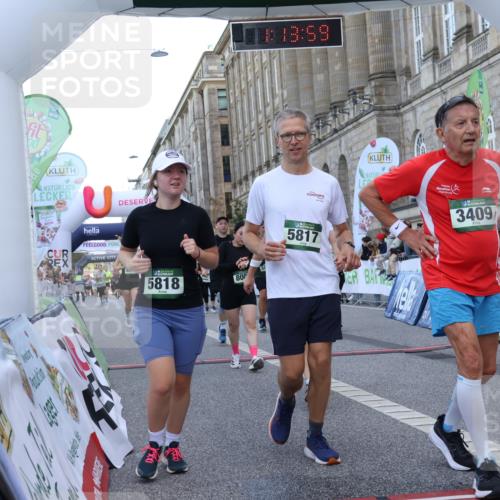 07.09.2025 - BARMER Alsterlauf Strokosch-Dieckow http://msf.ph/oto/8724511 07.09.2025 10:13:57 Ziel 2295, 2323, 3257, 3390, 3409, 3513, 3769, 3799, 3895, 4075, 5040, 5041, 5145, 5721, 5817, 5818, 6037, 6053, 8002 meine-sportfotos.de