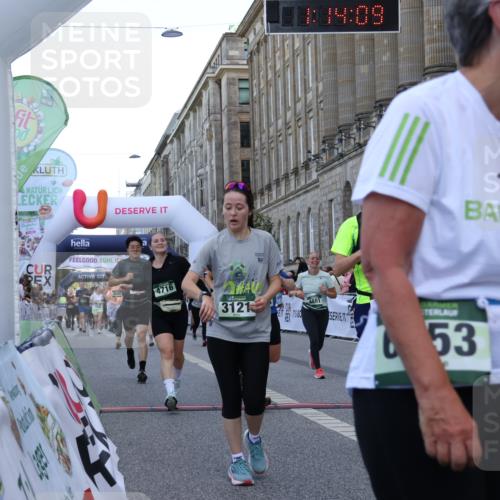 07.09.2025 - BARMER Alsterlauf Strokosch-Dieckow http://msf.ph/oto/8724525 07.09.2025 10:14:08 Ziel 2295, 3121, 3373, 3424, 3425, 3511, 3564, 3644, 3799, 3879, 4659, 4716, 4718, 4761, 4881, 4958, 5145, 5721, 6037, 6158 meine-sportfotos.de