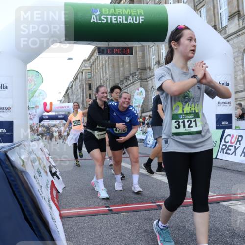 07.09.2025 - BARMER Alsterlauf Strokosch-Dieckow http://msf.ph/oto/8724533 07.09.2025 10:14:12 Ziel 3181, 3373, 3424, 3425, 3511, 3564, 3644, 3833, 4548, 4659, 4690, 4716, 4718, 4761, 4881, 4958, 5054, 5414, 5502, 5743, 6158, 6317, 6318, 8417 meine-sportfotos.de