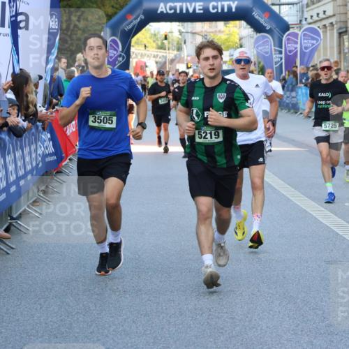 07.09.2025 - BARMER Alsterlauf Strokosch-Dieckow http://msf.ph/oto/8724536 07.09.2025 09:49:07 Ziel 2854, 2855, 3120, 3204, 3449, 3565, 3694, 4204, 4363, 4797, 5067, 5338, 5474, 5820, 5825, 5881, 6233, 6328, 8421, 8432 meine-sportfotos.de