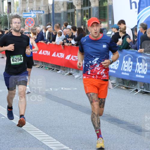 07.09.2025 - BARMER Alsterlauf Strokosch-Dieckow http://msf.ph/oto/8724548 07.09.2025 09:49:04 Ziel 2854, 2855, 3120, 3167, 3204, 3449, 3565, 3694, 4204, 4363, 4611, 4612, 4797, 5067, 5338, 5474, 5717, 5820, 5881, 5958, 6233, 6328, 8281, 8421, 8432 meine-sportfotos.de