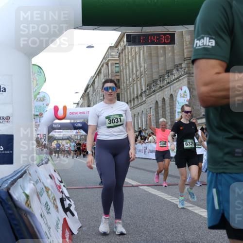 07.09.2025 - BARMER Alsterlauf Strokosch-Dieckow http://msf.ph/oto/8724572 07.09.2025 10:14:28 Ziel 2235, 2875, 2876, 3031, 3085, 3086, 3332, 3333, 3334, 3379, 5447, 5709, 5830, 6329, 6331 meine-sportfotos.de