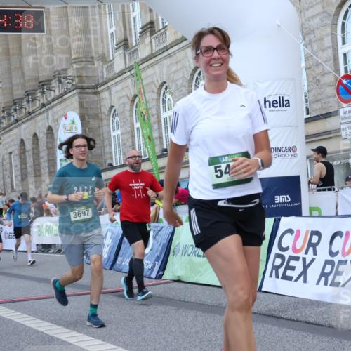 07.09.2025 - BARMER Alsterlauf Strokosch-Dieckow http://msf.ph/oto/8724587 07.09.2025 10:14:37 Ziel 2073, 2264, 3503, 3504, 3697, 3734, 3735, 4489, 4553, 4699, 5277, 5278, 5447, 5468, 5830, 6282, 6284, 8226 meine-sportfotos.de
