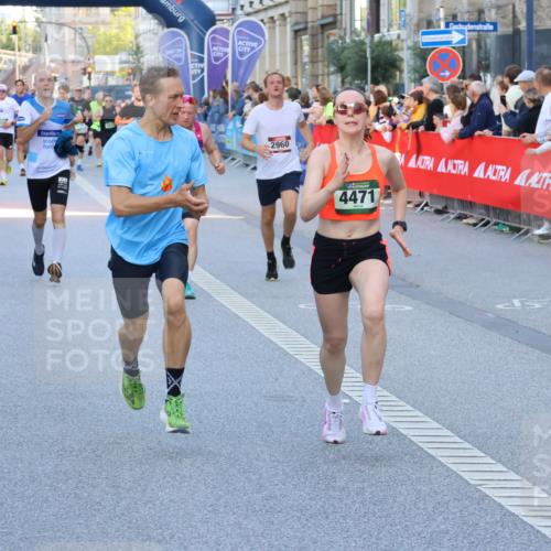 07.09.2025 - BARMER Alsterlauf Strokosch-Dieckow http://msf.ph/oto/8724588 07.09.2025 09:48:56 Ziel 2027, 2769, 2854, 2855, 2899, 2921, 3120, 3167, 3204, 3449, 3450, 3565, 3588, 3694, 4171, 4204, 4611, 4612, 4797, 5338, 5474, 5717, 5740, 5820, 5881, 5958, 6233, 6328, 8281, 8414 meine-sportfotos.de