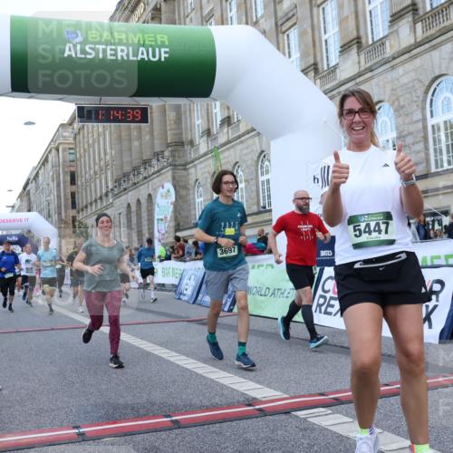 07.09.2025 - BARMER Alsterlauf Strokosch-Dieckow http://msf.ph/oto/8724590 07.09.2025 10:14:37 Ziel 2073, 2264, 3503, 3504, 3697, 3734, 3735, 4489, 4553, 4699, 5277, 5278, 5447, 5468, 5830, 6282, 6284, 8226 meine-sportfotos.de