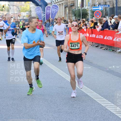 07.09.2025 - BARMER Alsterlauf Strokosch-Dieckow http://msf.ph/oto/8724591 07.09.2025 09:48:56 Ziel 2027, 2769, 2854, 2855, 2899, 2921, 3120, 3167, 3204, 3449, 3450, 3565, 3588, 3694, 4171, 4204, 4611, 4612, 4797, 5338, 5474, 5717, 5740, 5820, 5881, 5958, 6233, 6328, 8281, 8414 meine-sportfotos.de
