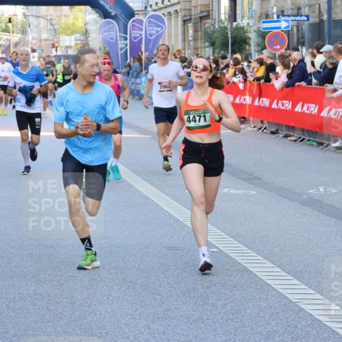 07.09.2025 - BARMER Alsterlauf Strokosch-Dieckow http://msf.ph/oto/8724598 07.09.2025 09:48:56 Ziel 2027, 2769, 2854, 2855, 2899, 2921, 3120, 3167, 3204, 3449, 3450, 3565, 3588, 3694, 4171, 4204, 4611, 4612, 4797, 5338, 5474, 5717, 5740, 5820, 5881, 5958, 6233, 6328, 8281, 8414 meine-sportfotos.de