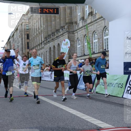 07.09.2025 - BARMER Alsterlauf Strokosch-Dieckow http://msf.ph/oto/8724599 07.09.2025 10:14:39 Ziel 2073, 2232, 2264, 2403, 3346, 3503, 3504, 3697, 3734, 3735, 4489, 4553, 4699, 5277, 5278, 5447, 5468, 6282, 6284, 8195, 8226 meine-sportfotos.de