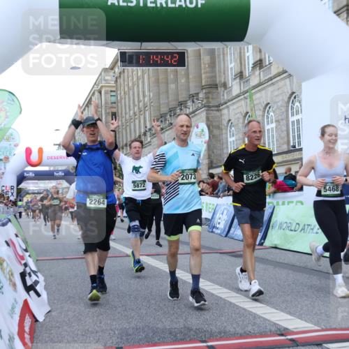 07.09.2025 - BARMER Alsterlauf Strokosch-Dieckow http://msf.ph/oto/8724603 07.09.2025 10:14:40 Ziel 2073, 2232, 2264, 2403, 2688, 3346, 3503, 3504, 3697, 3734, 3735, 4213, 4489, 4553, 4699, 5277, 5278, 5447, 5468, 6145, 6282, 6284, 8195, 8224, 8226 meine-sportfotos.de