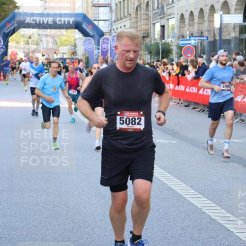07.09.2025 - BARMER Alsterlauf Strokosch-Dieckow http://msf.ph/oto/8724604 07.09.2025 09:48:55 Ziel 2027, 2769, 2854, 2855, 2899, 2921, 3120, 3167, 3449, 3450, 3565, 3588, 3694, 4171, 4204, 4611, 4612, 4797, 5338, 5717, 5740, 5881, 5958, 6233, 6328, 8281, 8414 meine-sportfotos.de