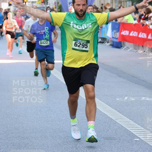 07.09.2025 - BARMER Alsterlauf Strokosch-Dieckow http://msf.ph/oto/8724607 07.09.2025 09:48:49 Ziel 2027, 2769, 2790, 2899, 2921, 3167, 3449, 3450, 3505, 3588, 3694, 4171, 4611, 4612, 4684, 4797, 5095, 5219, 5617, 5717, 5725, 5740, 5958, 6203, 6328, 8281, 8291, 8414 meine-sportfotos.de