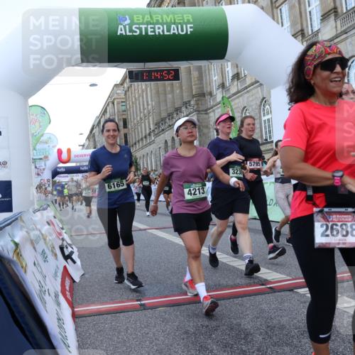 07.09.2025 - BARMER Alsterlauf Strokosch-Dieckow http://msf.ph/oto/8724643 07.09.2025 10:14:50 Ziel 2129, 2166, 2232, 2296, 2403, 2688, 2929, 2930, 3236, 3346, 3929, 4213, 5062, 5795, 6145, 6165, 6312, 6337, 8101, 8120, 8195, 8224, 8257 meine-sportfotos.de