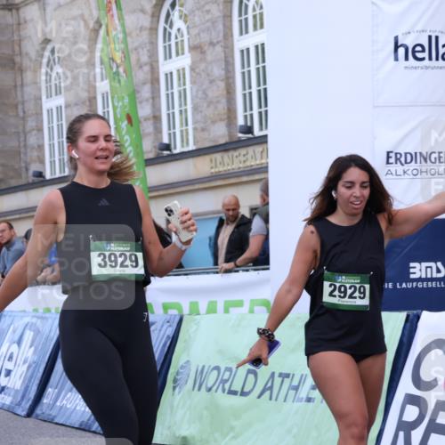 07.09.2025 - BARMER Alsterlauf Strokosch-Dieckow http://msf.ph/oto/8724651 07.09.2025 10:14:53 Ziel 2129, 2166, 2296, 2873, 2929, 2930, 3236, 3929, 5062, 5795, 6165, 6312, 6337, 8101, 8120, 8257 meine-sportfotos.de