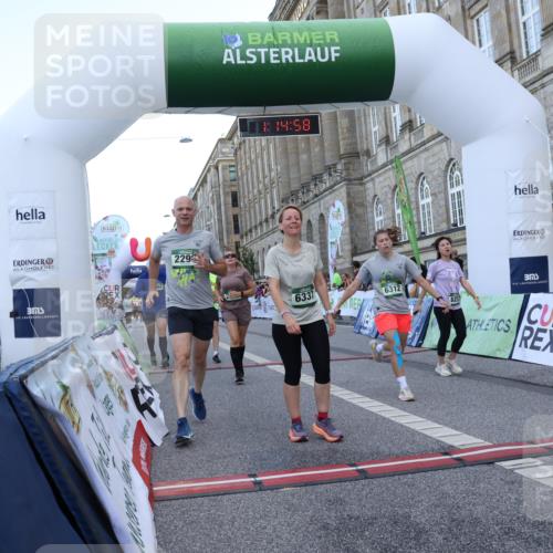 07.09.2025 - BARMER Alsterlauf Strokosch-Dieckow http://msf.ph/oto/8724658 07.09.2025 10:14:56 Ziel 2129, 2166, 2296, 2712, 2873, 2929, 2930, 3929, 4364, 5062, 6312, 6337, 8257 meine-sportfotos.de