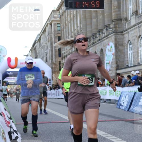 07.09.2025 - BARMER Alsterlauf Strokosch-Dieckow http://msf.ph/oto/8724666 07.09.2025 10:14:58 Ziel 2129, 2166, 2296, 2712, 2873, 4108, 4364, 5062, 6312, 6337, 8257 meine-sportfotos.de