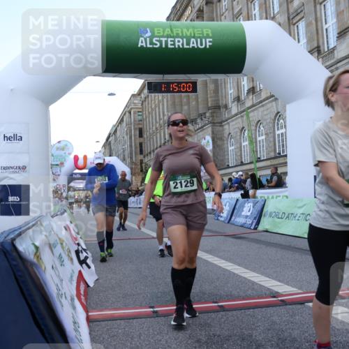 07.09.2025 - BARMER Alsterlauf Strokosch-Dieckow http://msf.ph/oto/8724667 07.09.2025 10:14:58 Ziel 2129, 2166, 2296, 2712, 2873, 4108, 4364, 5062, 6312, 6337, 8257 meine-sportfotos.de