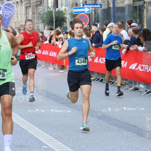 07.09.2025 - BARMER Alsterlauf Strokosch-Dieckow http://msf.ph/oto/8724674 07.09.2025 09:48:44 Ziel 2027, 2769, 2790, 2899, 2921, 2960, 3450, 3505, 3588, 4171, 4611, 4612, 4684, 5095, 5219, 5273, 5617, 5717, 5725, 5740, 6203, 6256, 8291, 8414 meine-sportfotos.de