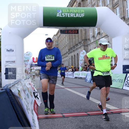 07.09.2025 - BARMER Alsterlauf Strokosch-Dieckow http://msf.ph/oto/8724676 07.09.2025 10:15:01 Ziel 2129, 2166, 2225, 2712, 2873, 3851, 4108, 4364, 5062 meine-sportfotos.de