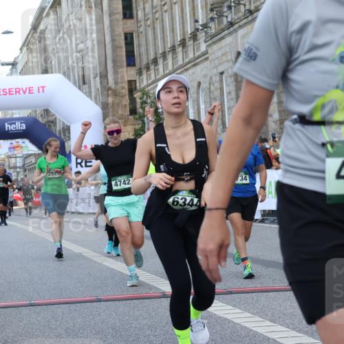 07.09.2025 - BARMER Alsterlauf Strokosch-Dieckow http://msf.ph/oto/8724729 07.09.2025 10:15:18 Ziel 2736, 2825, 3221, 3466, 4630, 4670, 4671, 4725, 4734, 4742, 4883, 4898, 5036, 6344, 8258, 8296 meine-sportfotos.de