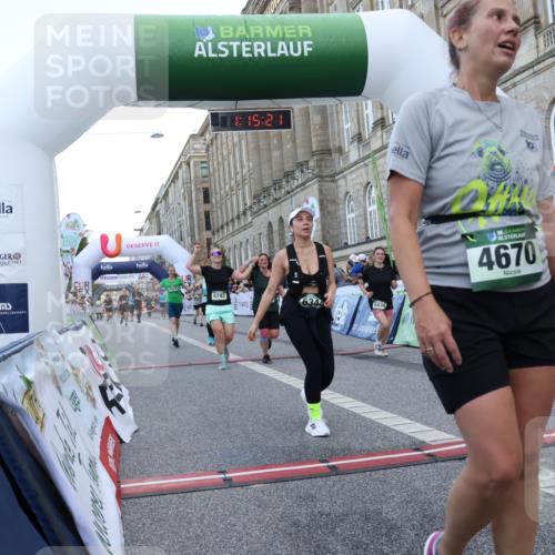 07.09.2025 - BARMER Alsterlauf Strokosch-Dieckow http://msf.ph/oto/8724732 07.09.2025 10:15:19 Ziel 2736, 2825, 3221, 3455, 3466, 4630, 4671, 4725, 4734, 4742, 4883, 4898, 5036, 6344, 8296 meine-sportfotos.de