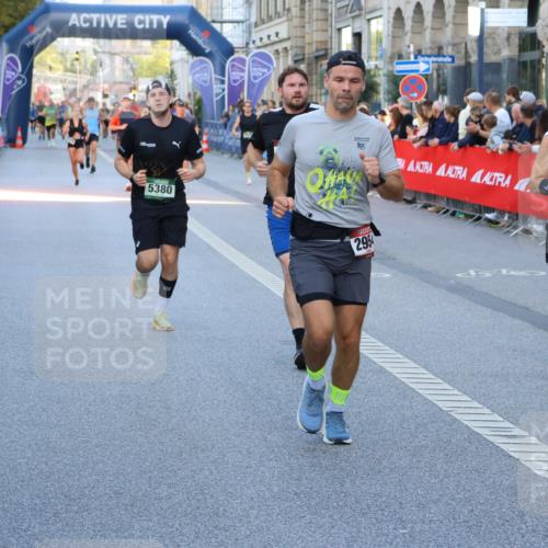 07.09.2025 - BARMER Alsterlauf Strokosch-Dieckow http://msf.ph/oto/8724740 07.09.2025 09:48:29 Ziel 2253, 2324, 2383, 2552, 2941, 2960, 3587, 3983, 4330, 4349, 4471, 4511, 5082, 5219, 5273, 5284, 5900, 6256, 6295, 8102, 8291, 8422 meine-sportfotos.de