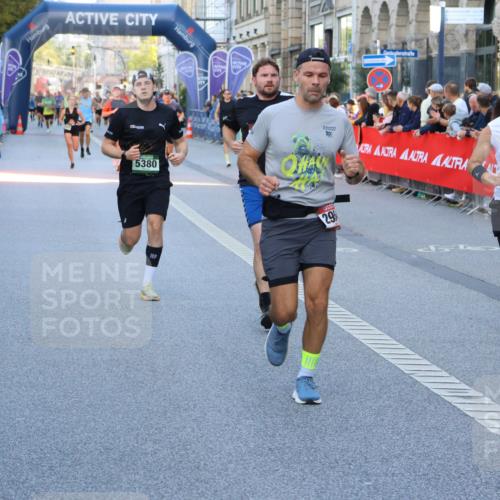 07.09.2025 - BARMER Alsterlauf Strokosch-Dieckow http://msf.ph/oto/8724744 07.09.2025 09:48:29 Ziel 2253, 2324, 2383, 2552, 2941, 2960, 3587, 3983, 4330, 4349, 4471, 4511, 5082, 5219, 5273, 5284, 5900, 6256, 6295, 8102, 8291, 8422 meine-sportfotos.de