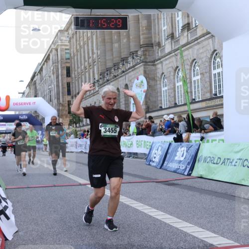 07.09.2025 - BARMER Alsterlauf Strokosch-Dieckow http://msf.ph/oto/8724750 07.09.2025 10:15:27 Ziel 3455, 3466, 3736, 3771, 3904, 4607, 4608, 4845, 4883, 5280, 5281, 6345 meine-sportfotos.de