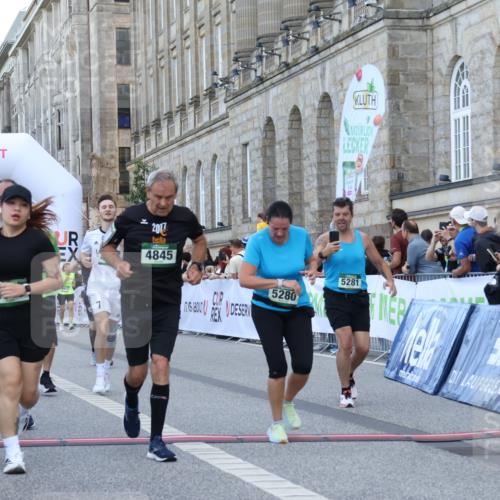 07.09.2025 - BARMER Alsterlauf Strokosch-Dieckow http://msf.ph/oto/8724755 07.09.2025 10:15:29 Ziel 3455, 3466, 3736, 3771, 3904, 4520, 4607, 4608, 4845, 5280, 5281, 6345 meine-sportfotos.de