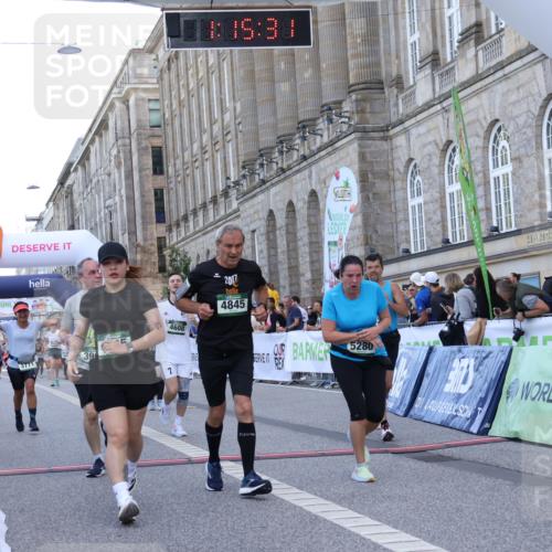 07.09.2025 - BARMER Alsterlauf Strokosch-Dieckow http://msf.ph/oto/8724756 07.09.2025 10:15:30 Ziel 3455, 3466, 3736, 3771, 3904, 4520, 4607, 4608, 4845, 5280, 5281, 6345 meine-sportfotos.de