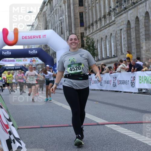 07.09.2025 - BARMER Alsterlauf Strokosch-Dieckow http://msf.ph/oto/8724775 07.09.2025 10:15:37 Ziel 2158, 3722, 3736, 3771, 4020, 4021, 4520, 5270, 5271, 8413 meine-sportfotos.de