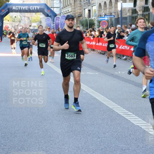 07.09.2025 - BARMER Alsterlauf Strokosch-Dieckow http://msf.ph/oto/8724794 07.09.2025 09:48:22 Ziel 2253, 2324, 2383, 2552, 2941, 3501, 3544, 3575, 3587, 3983, 4330, 4349, 4471, 4511, 4530, 4870, 5082, 5284, 5900, 6295, 8102, 8422 meine-sportfotos.de