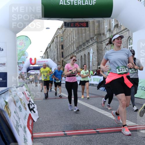 07.09.2025 - BARMER Alsterlauf Strokosch-Dieckow http://msf.ph/oto/8724798 07.09.2025 10:15:46 Ziel 2158, 2651, 2674, 3132, 3133, 3548, 3722, 4177, 4556, 4756, 4757, 4878, 4879, 5134, 5270, 5271, 5291, 5631 meine-sportfotos.de