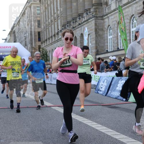 07.09.2025 - BARMER Alsterlauf Strokosch-Dieckow http://msf.ph/oto/8724799 07.09.2025 10:15:47 Ziel 2158, 2651, 2674, 3132, 3133, 3548, 3722, 4177, 4556, 4756, 4757, 4878, 4879, 5134, 5270, 5271, 5291, 5631 meine-sportfotos.de