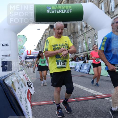 07.09.2025 - BARMER Alsterlauf Strokosch-Dieckow http://msf.ph/oto/8724810 07.09.2025 10:15:50 Ziel 2651, 2674, 3132, 3133, 3548, 3885, 3886, 4177, 4556, 4756, 4757, 4878, 4879, 5134, 5291, 5631 meine-sportfotos.de
