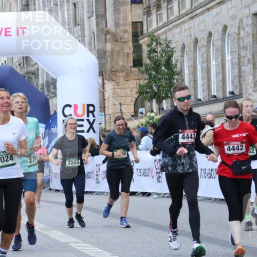 07.09.2025 - BARMER Alsterlauf Strokosch-Dieckow http://msf.ph/oto/8724827 07.09.2025 10:15:57 Ziel 2674, 2705, 2936, 3243, 3548, 3885, 3886, 4024, 4177, 4442, 4443, 5952 meine-sportfotos.de