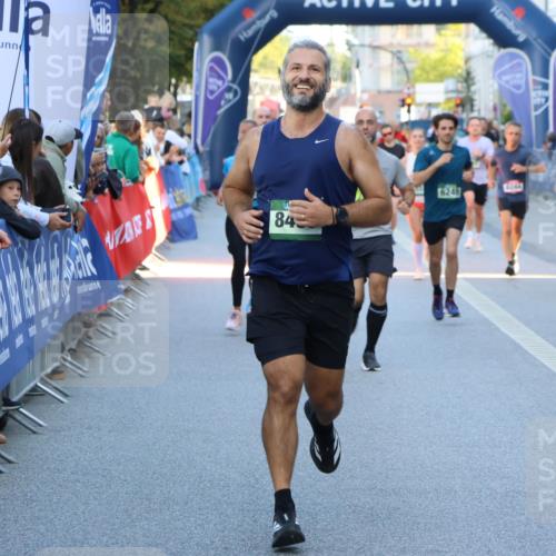 07.09.2025 - BARMER Alsterlauf Strokosch-Dieckow http://msf.ph/oto/8724866 07.09.2025 09:48:10 Ziel 2453, 2954, 3206, 3290, 3459, 3501, 3544, 3575, 3711, 3767, 3983, 4098, 4330, 4530, 4870, 4931, 5380, 5628, 5696, 8276, 8317 meine-sportfotos.de