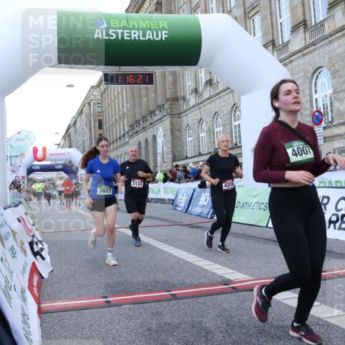 07.09.2025 - BARMER Alsterlauf Strokosch-Dieckow http://msf.ph/oto/8724880 07.09.2025 10:16:19 Ziel 2132, 2407, 3002, 3014, 3781, 4007, 4209, 4318, 4473, 5761, 6047, 8222, 8310 meine-sportfotos.de