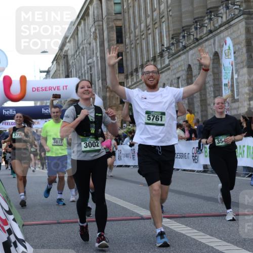 07.09.2025 - BARMER Alsterlauf Strokosch-Dieckow http://msf.ph/oto/8724897 07.09.2025 10:16:26 Ziel 2354, 2407, 2943, 2961, 3002, 3014, 3539, 3540, 3648, 3649, 3774, 3781, 3817, 4209, 4468, 4473, 4655, 5761, 8222, 8310 meine-sportfotos.de