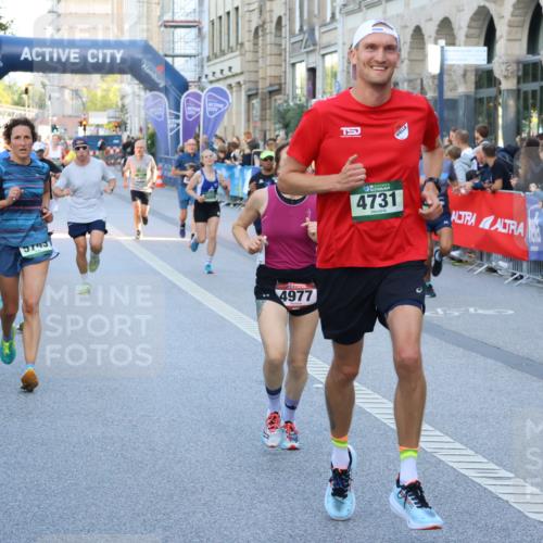 07.09.2025 - BARMER Alsterlauf Strokosch-Dieckow http://msf.ph/oto/8724916 07.09.2025 09:47:56 Ziel 2240, 2626, 2891, 2954, 3206, 3290, 3563, 3711, 3767, 3901, 4304, 4551, 4785, 5110, 5208, 5341, 5380, 5487, 5592, 5606, 5628, 5696, 5777, 6244, 6249, 8317 meine-sportfotos.de