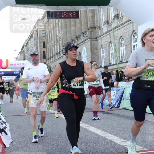 07.09.2025 - BARMER Alsterlauf Strokosch-Dieckow http://msf.ph/oto/8724921 07.09.2025 10:16:42 Ziel 2321, 2343, 2473, 2974, 3061, 3429, 3430, 3621, 3742, 3903, 4070, 4221, 4719, 4720, 4768, 5121, 5563, 5676, 5737, 5756, 8018, 8313, 8468 meine-sportfotos.de