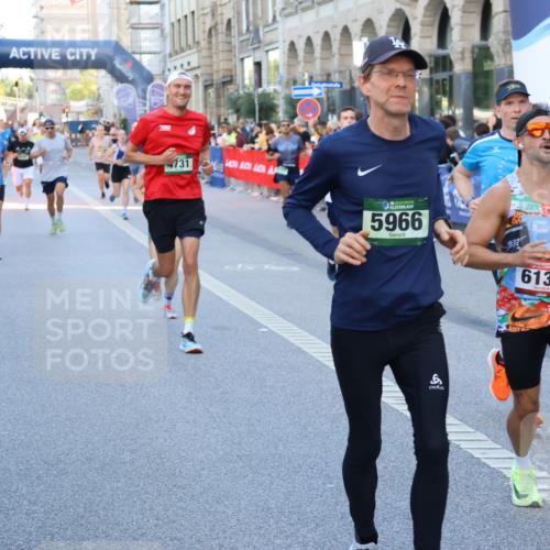 07.09.2025 - BARMER Alsterlauf Strokosch-Dieckow http://msf.ph/oto/8724929 07.09.2025 09:47:54 Ziel 2240, 2626, 2891, 2954, 3206, 3290, 3563, 3711, 3767, 3901, 4304, 4551, 4785, 5110, 5208, 5341, 5380, 5487, 5592, 5606, 5628, 5696, 5777, 6244, 6249, 8317, 8469 meine-sportfotos.de