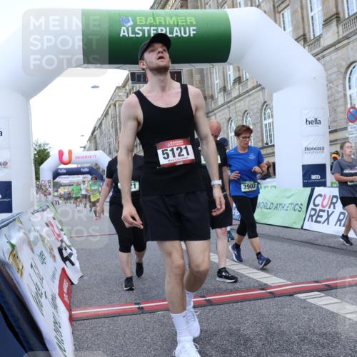 07.09.2025 - BARMER Alsterlauf Strokosch-Dieckow http://msf.ph/oto/8724941 07.09.2025 10:16:49 Ziel 2321, 2343, 2638, 3061, 3127, 3429, 3430, 3582, 3903, 4070, 5121, 5360, 5362, 5676, 5756, 6247, 8018, 8433, 8468 meine-sportfotos.de