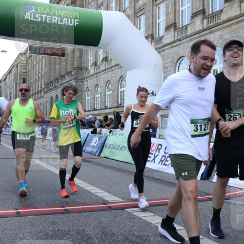 07.09.2025 - BARMER Alsterlauf Strokosch-Dieckow http://msf.ph/oto/8724946 07.09.2025 10:16:54 Ziel 2431, 2638, 2849, 3127, 3582, 4047, 5360, 5362, 6065, 6247, 8433 meine-sportfotos.de